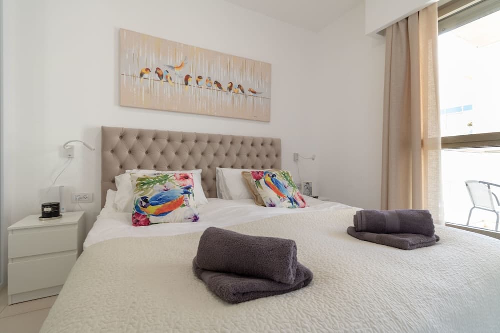 The Haneviim Court - Isrentals