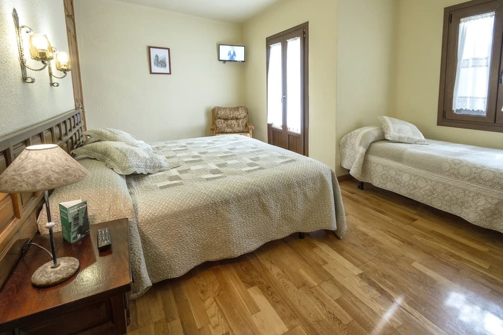 Hotel Farré d'Avall