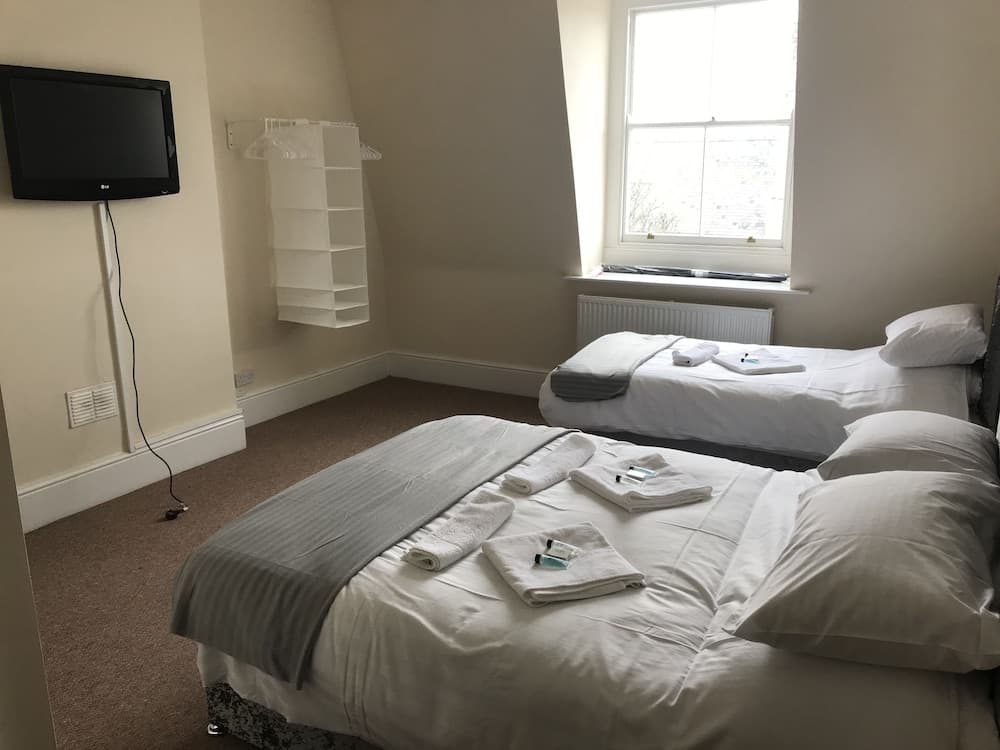 The New Alexandra Hotel