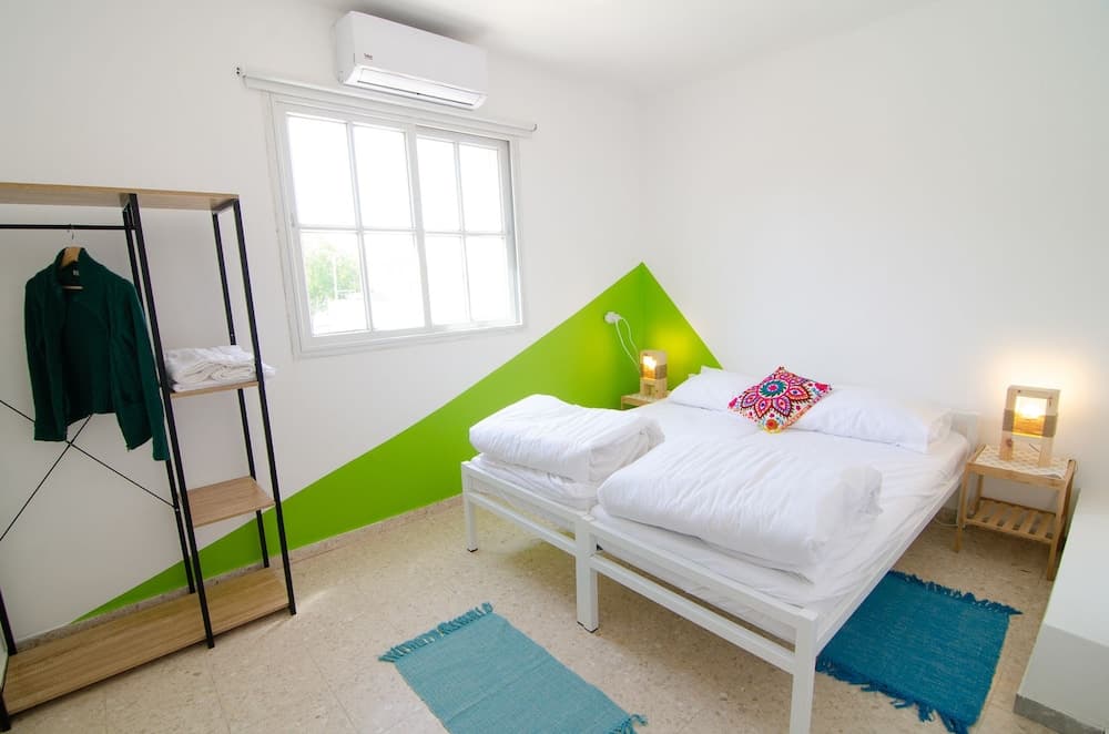 The White Hill Guest House - Hostel