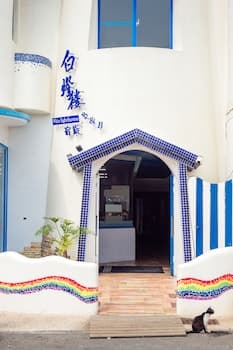 White Lighthouse B&B