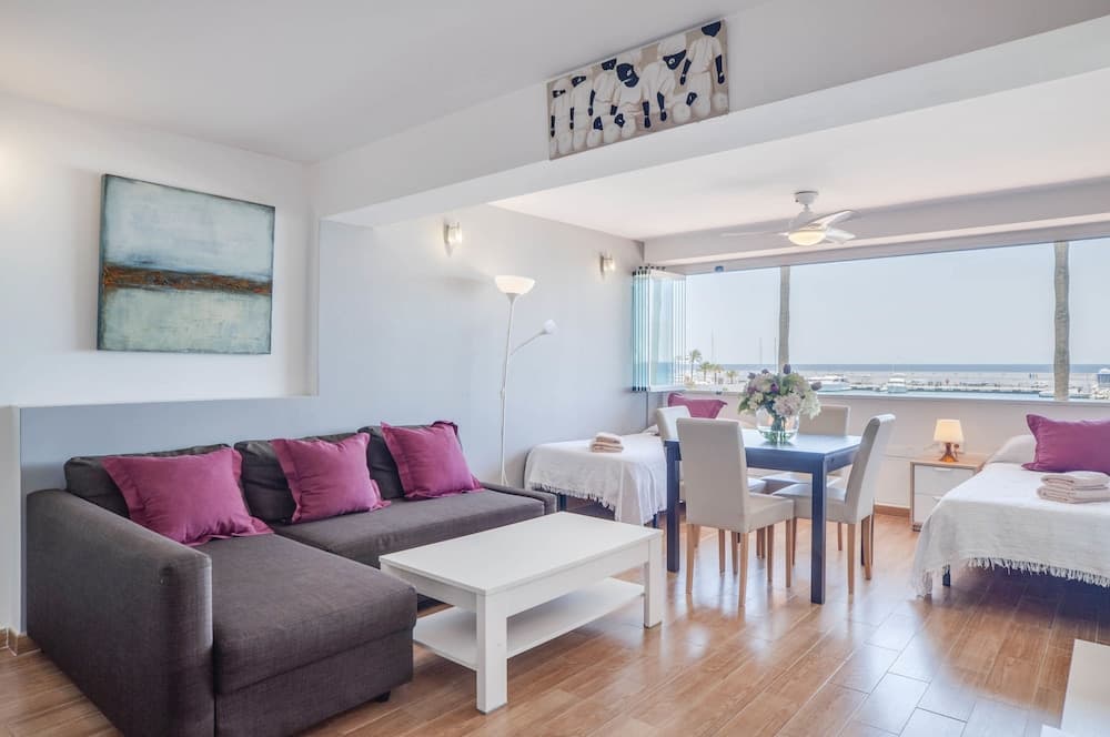 Eden Roc BeachFront Apartments