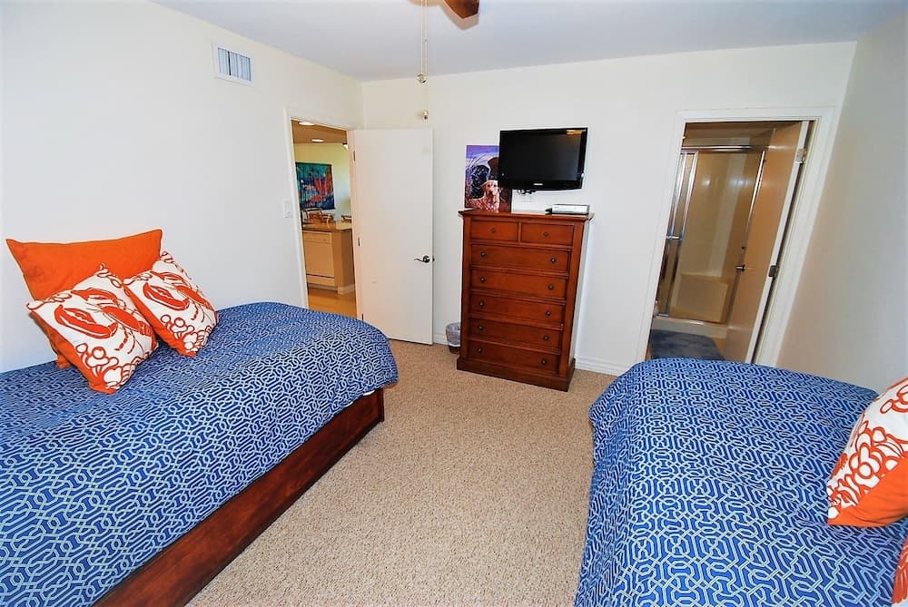 Breakers Condo Unit #210 3 Bedroom Condo by RedAwning