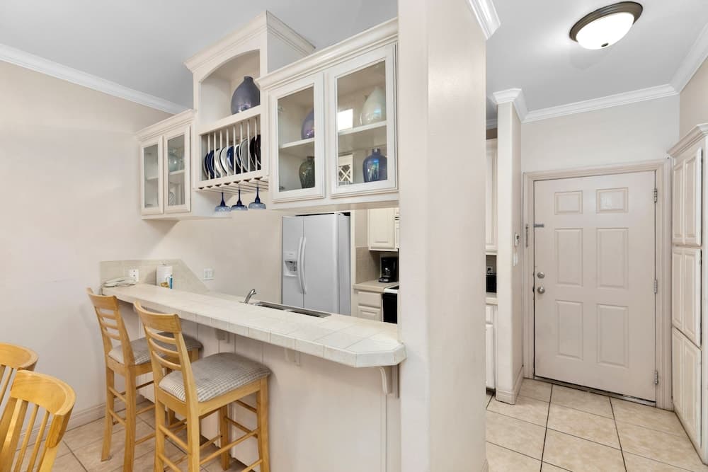 Mar Y Sol Unit #3 2 Bedroom Condo by RedAwning