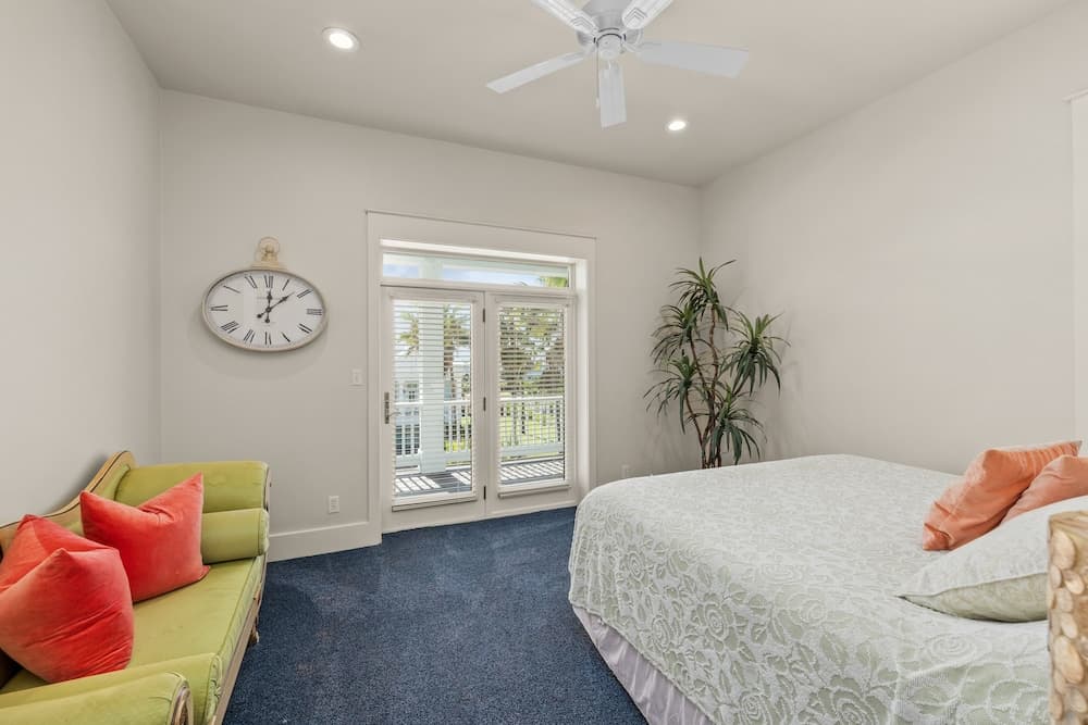 Paradise Found - Private Beachfront House 3 Bedroom Home by RedAwning