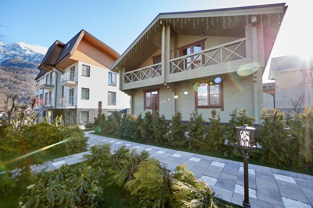 HILLS POLYANA Hotel & SPA