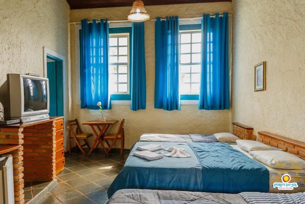 Marina e Pousada Porto do Sol