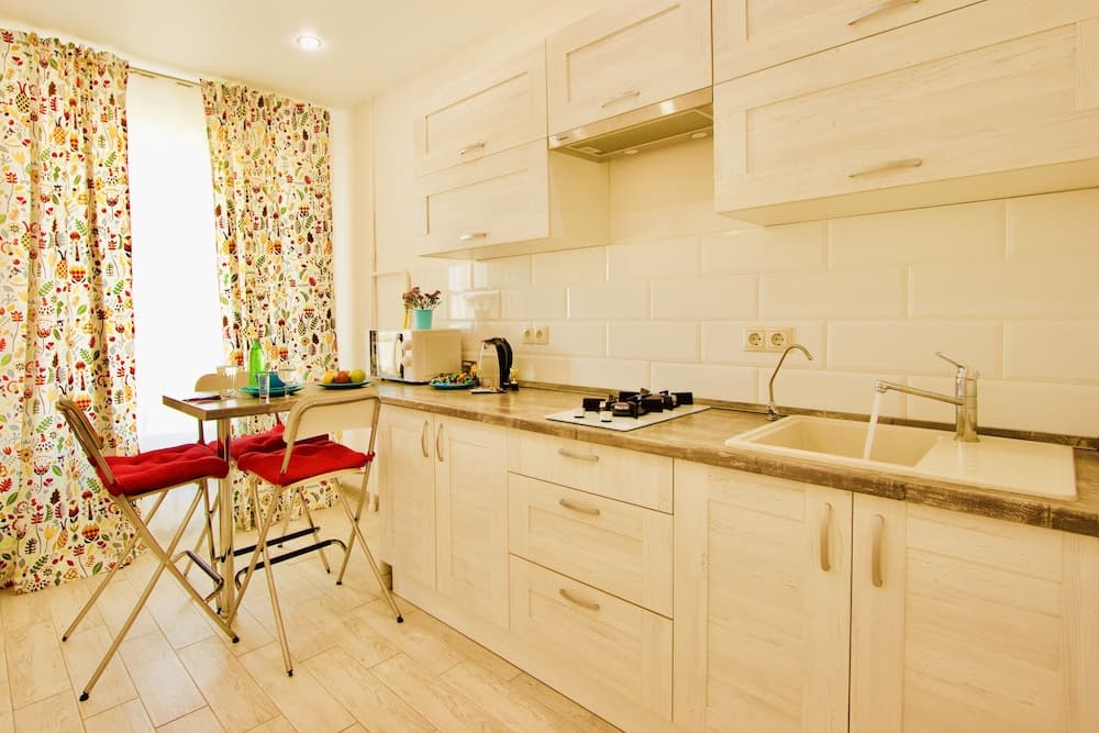 LUXKV Apartment on Nikoloyamskiy 3A