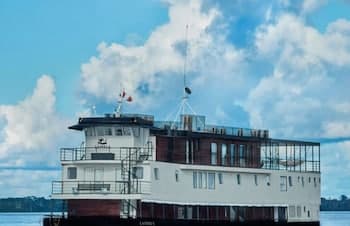 Jungle Experiences La Perla