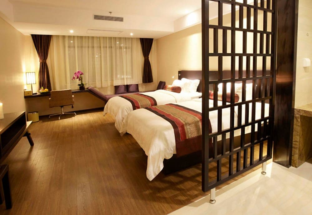 Relaxed Season Hotel Longcheng Branch