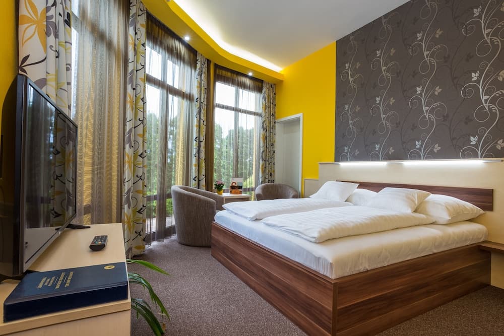 Hotel Mayer Alsoörs