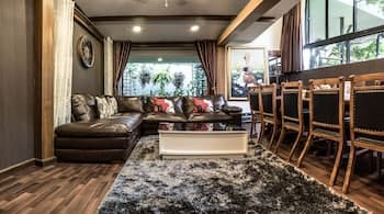 VillaBerry Nimman Chiang Mai