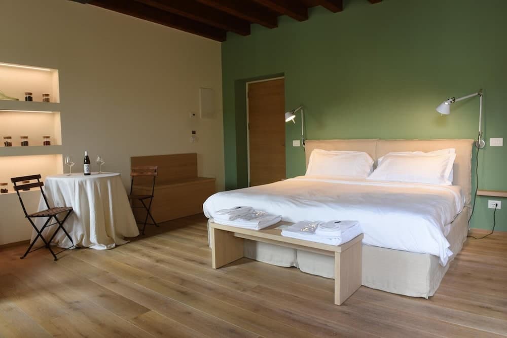 Massimago Wine Suites