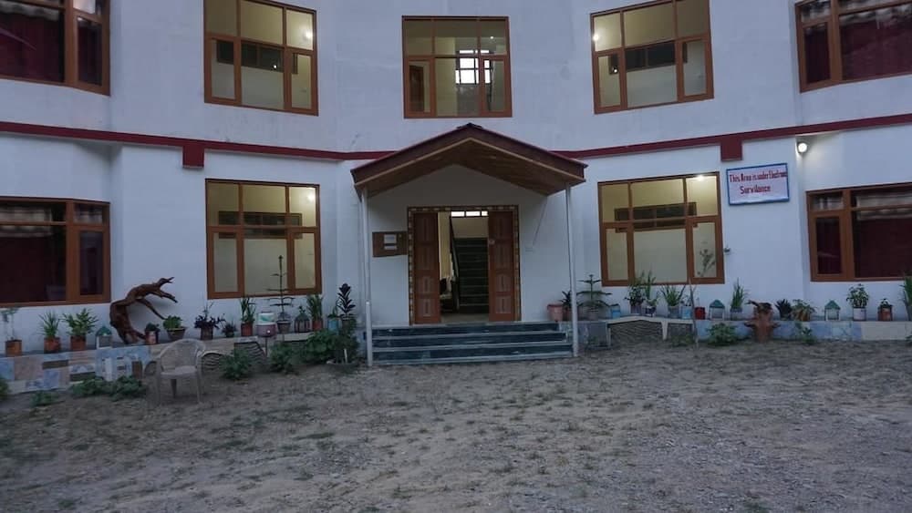 Hassan Valley Retreat