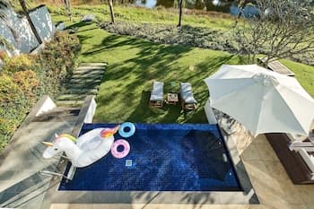 Vacation Homes Pool Villa