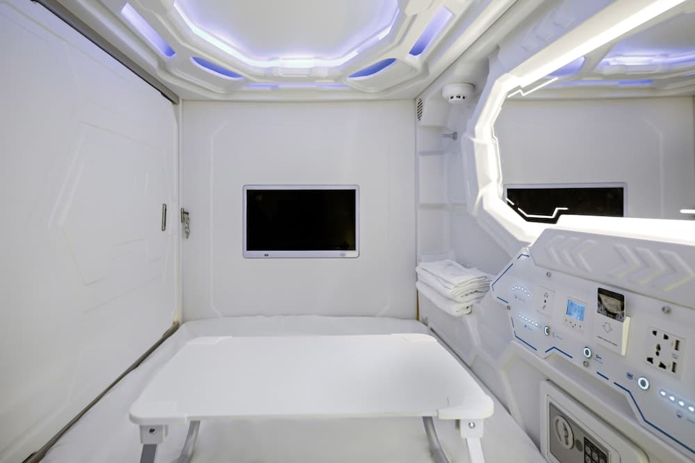AncyrA Capsule Hotel
