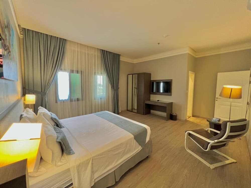 loren serviced Apartment Corniche