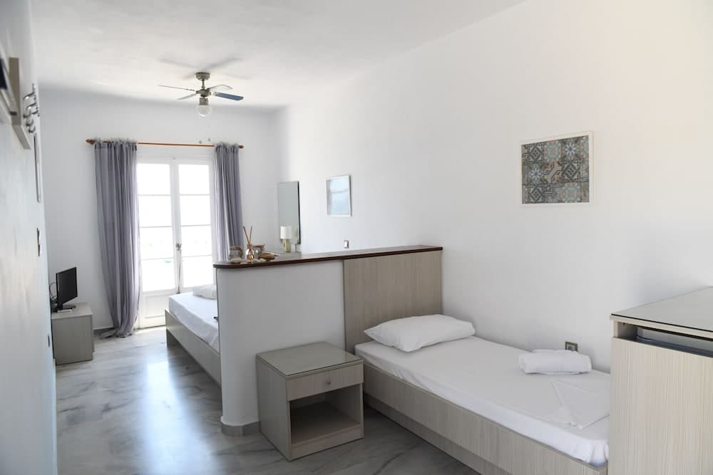 Dryades Family Hotel