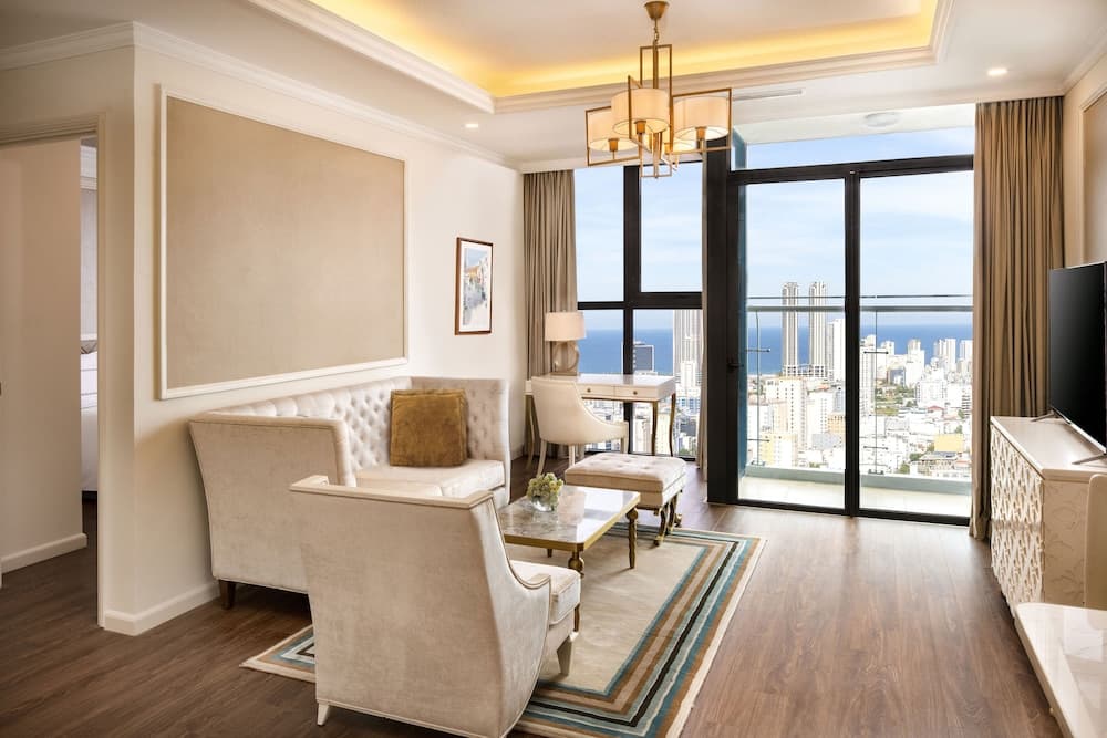 Melia Vinpearl Danang Riverfront