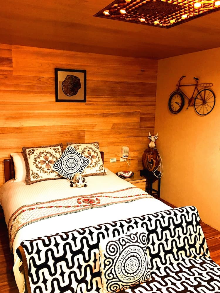 Qi Hua Zhen Ju Homestay