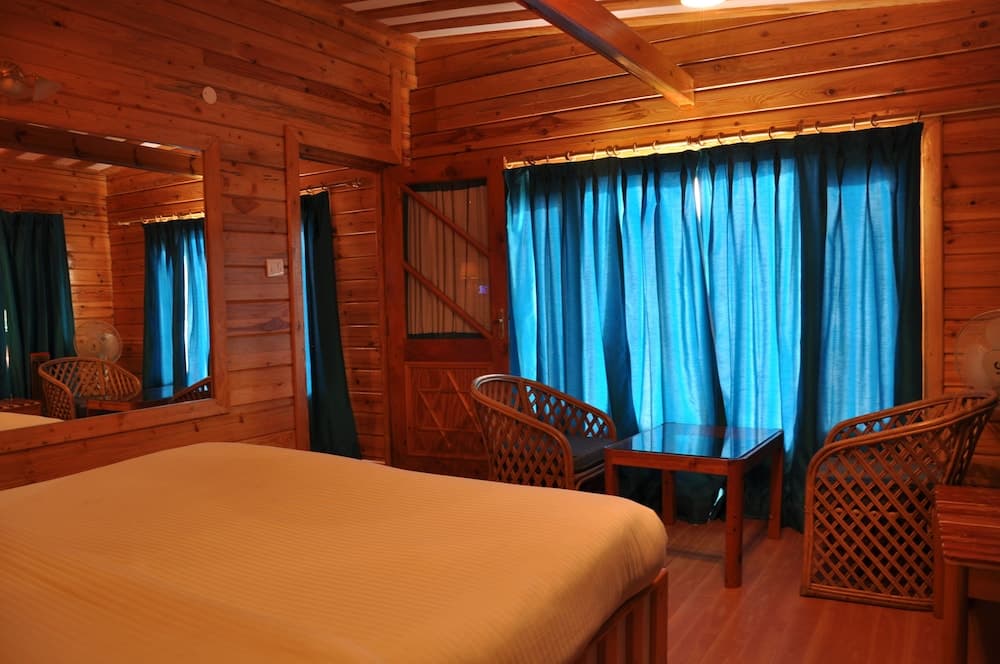 The Chalets Naldehra