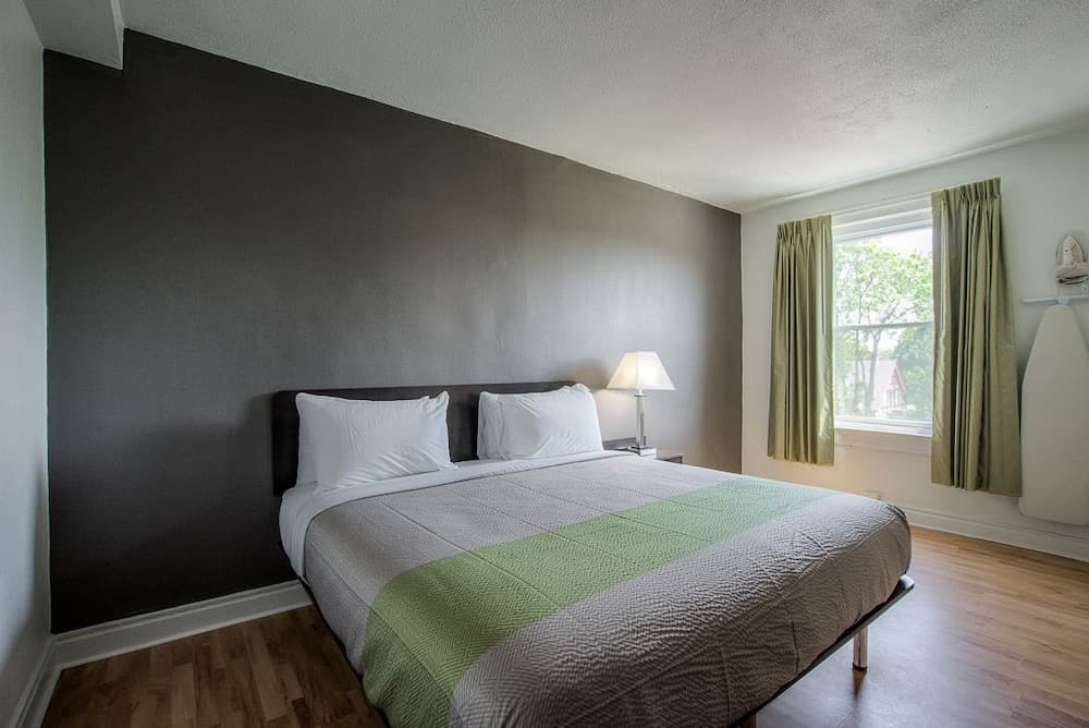 Quality Inn & Suites Kansas City Downtown