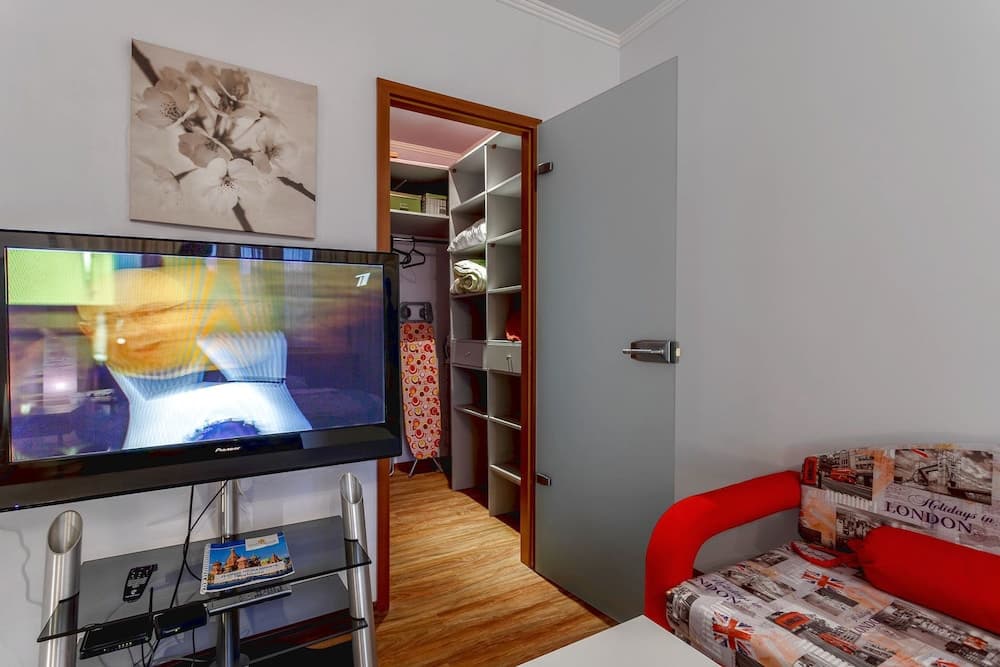 FortEstate Dmitry Ulyanov Apartment