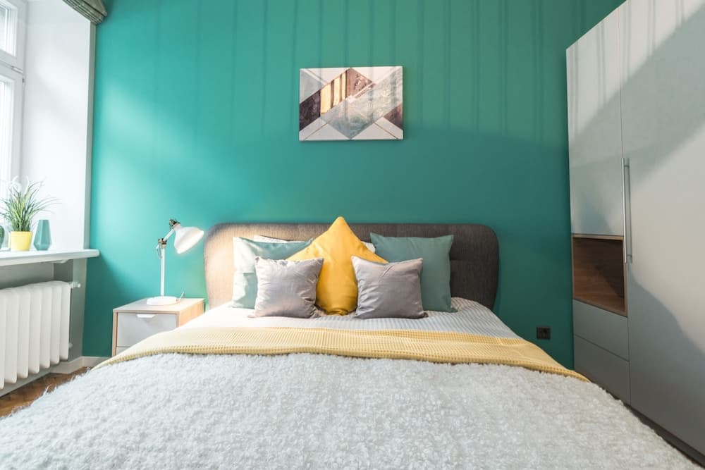 Greystone Suites & Apartments