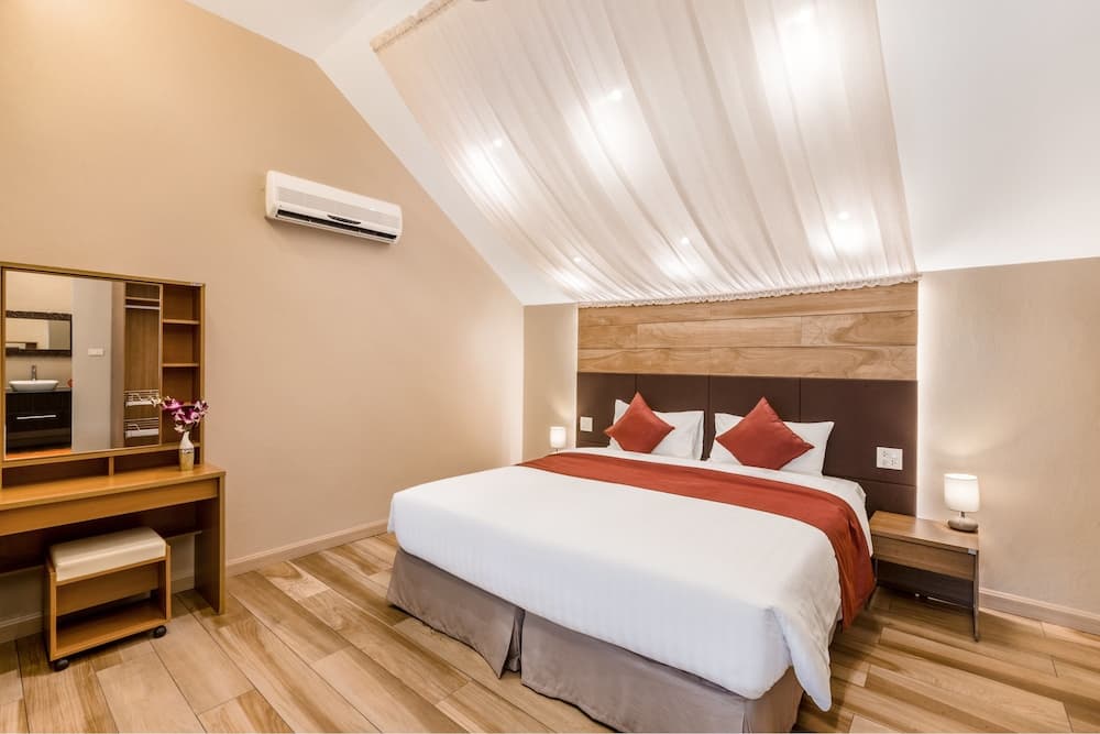 2 Bedrooms Villa Aperol