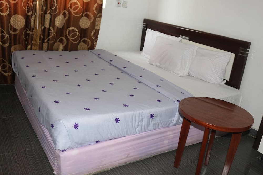 Crystalem Luxury Hotel