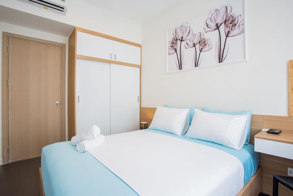 Blue Fingers Rivergate