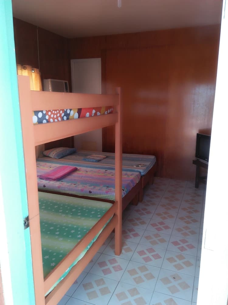 Lucky five garden house