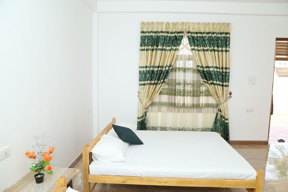 Nilaveli Star View Hotel