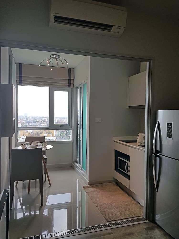 1BR Centric Sea 812 With Infinity Pool