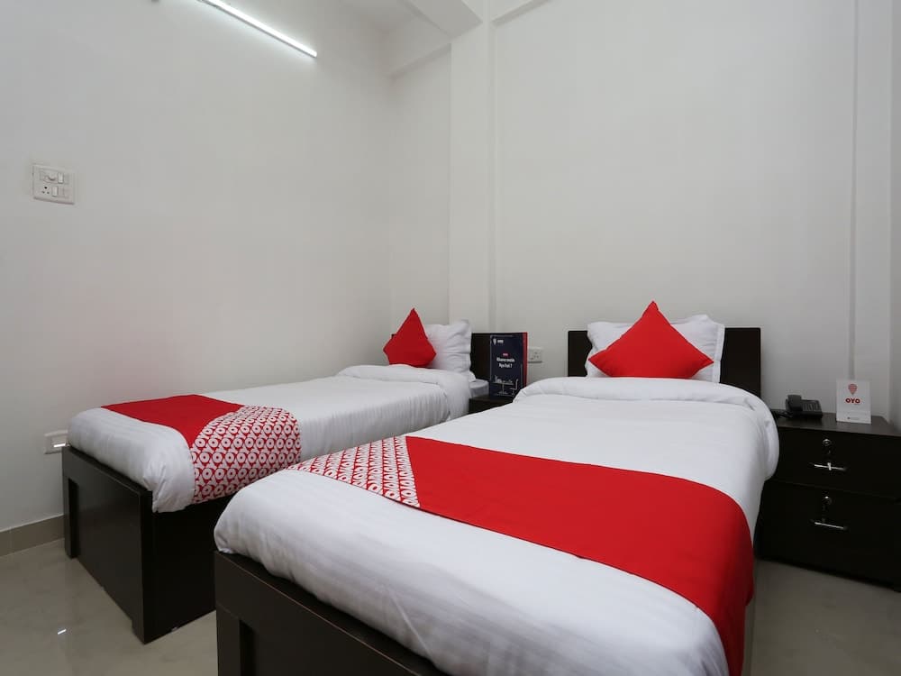 OYO 10912 Nirman Residency