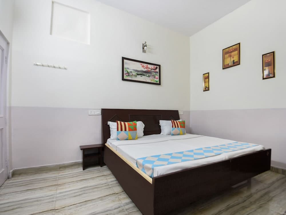 OYO 13347 Home Studios Kasauli