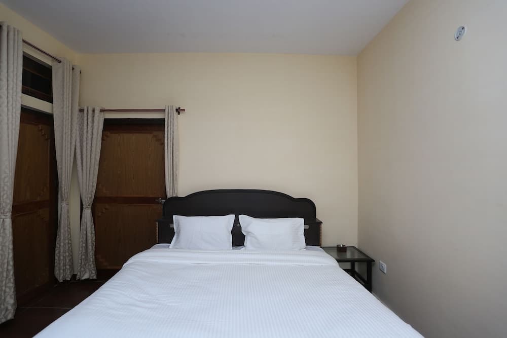 OYO 12312 Home Lake View 2 BHK Bhimtal