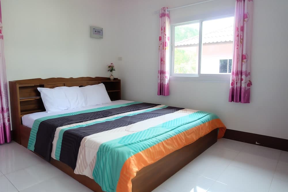 Baan Klang Nam Resort