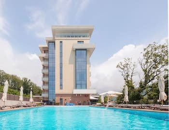 LAVICON Hotel Collection