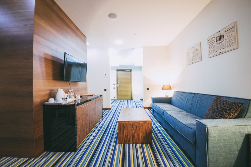 LAVICON Hotel Collection