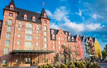 Europa-Park Freizeitpark & Erlebnis-Resort, Hotel Krønasår