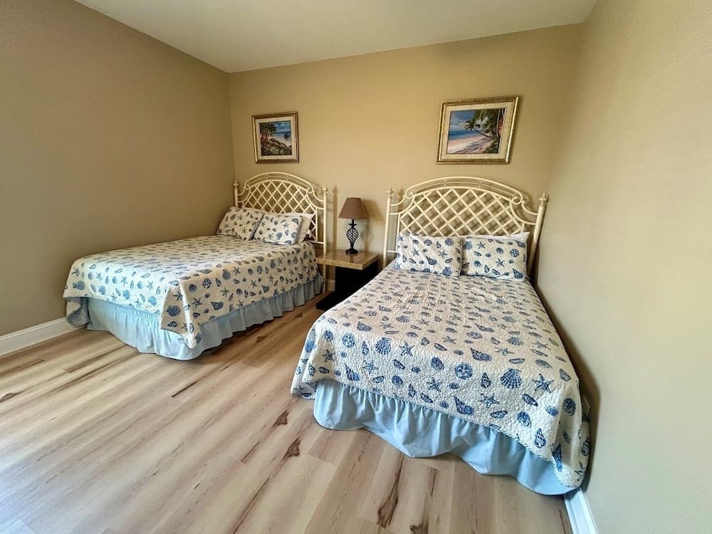 Blue Dolphin 6 Bedroom Home by RedAwning