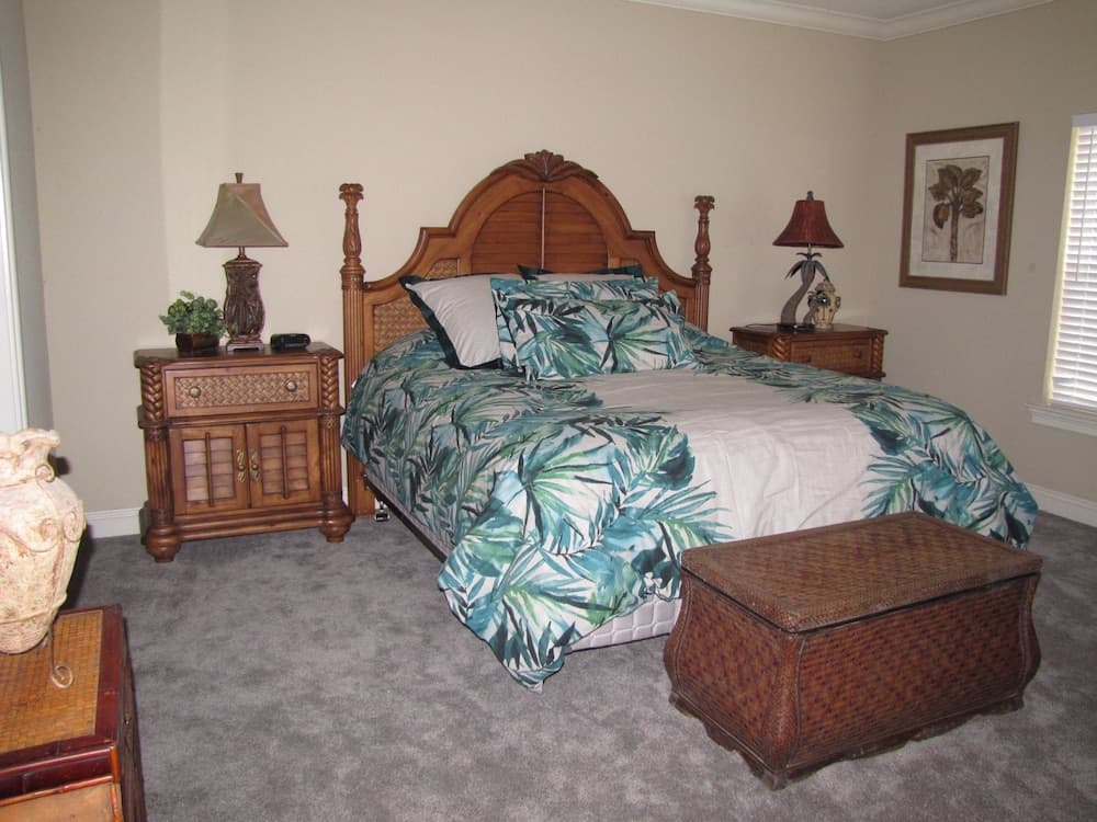 Avalon Beach Estates by Crystal Waters