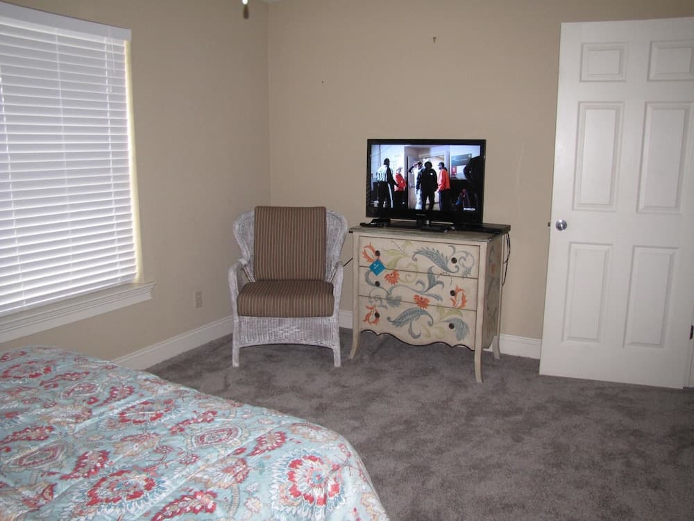 Avalon Beach Estates by Crystal Waters