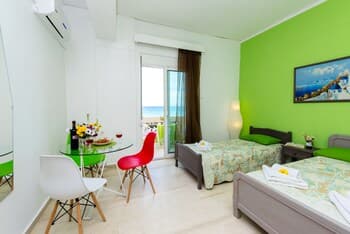 Neda Studios & Apartments