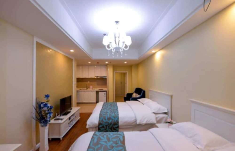 Dalian Yijia Apartment Sanba Square