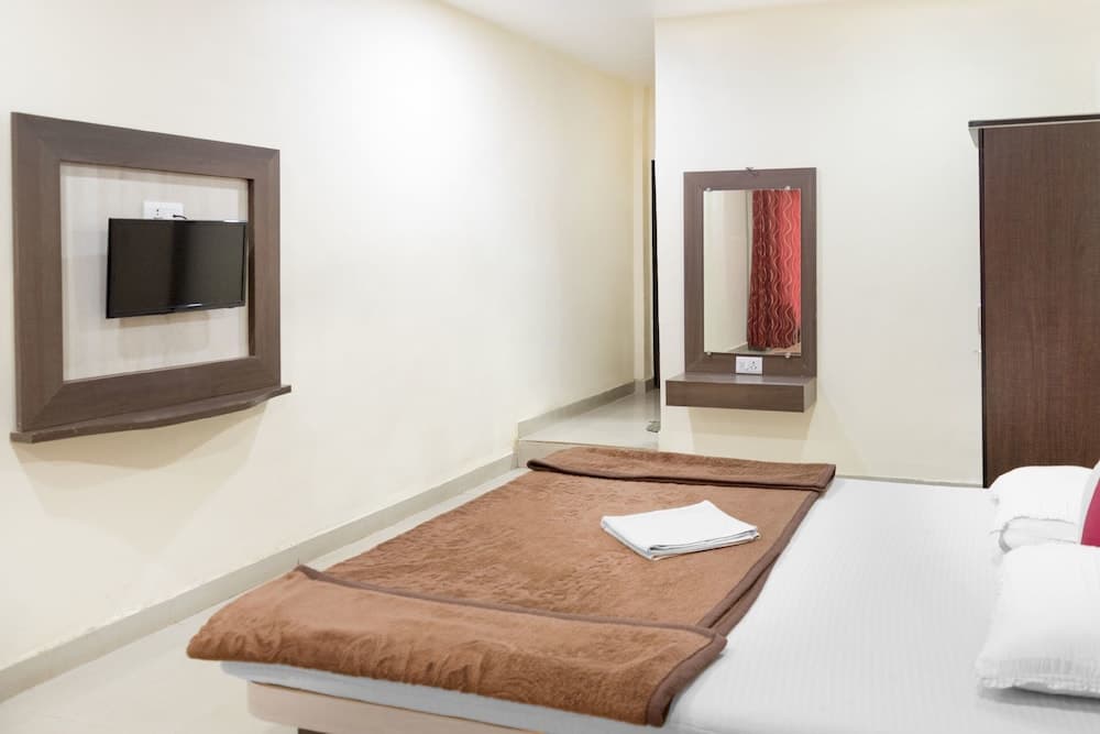 GuestHouser 1 BR Guest house e30e