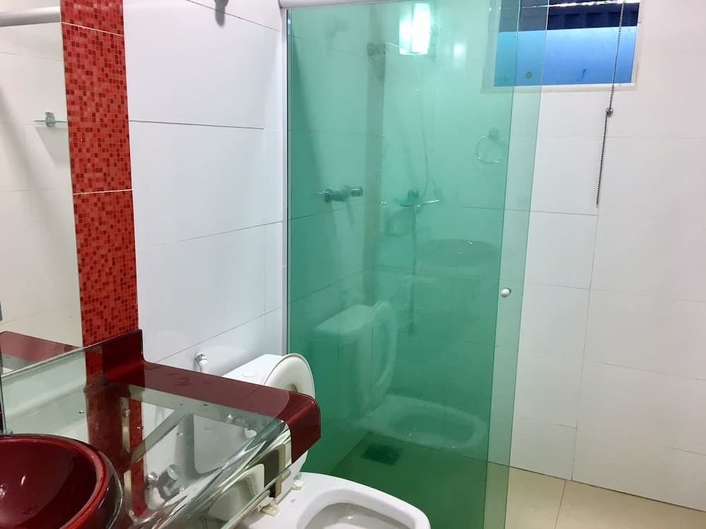 Oasis do Lago - Casa para 20 pessoas com 6 quartos