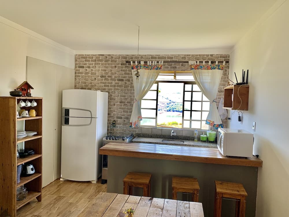 Charme e Aconchego - Casa para 10 pessoas com 3 quartos