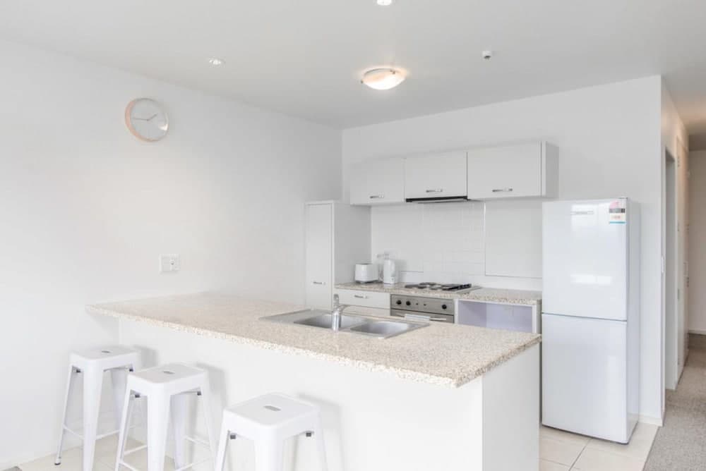 Cozy & Contemporary Apartment